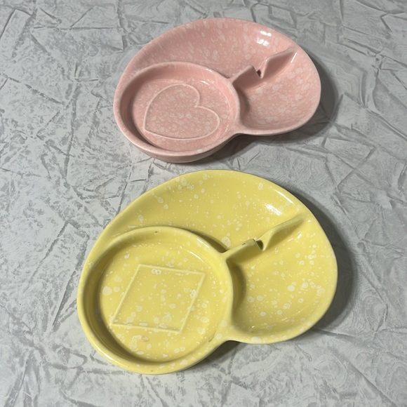 Set of 2 Shawnee USA 411 cup coaster/ ashtrays pink heart and yellow diamond mcm - Picture 13 of 13
